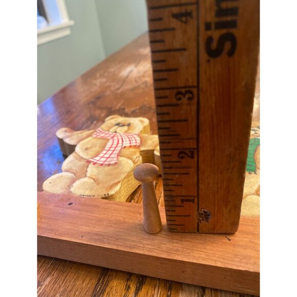 Vintage Wooden Teddy Bear Wall Hook Rack With Hand-Painted Bears & Scarves - 3 P - Picture 5 of 8